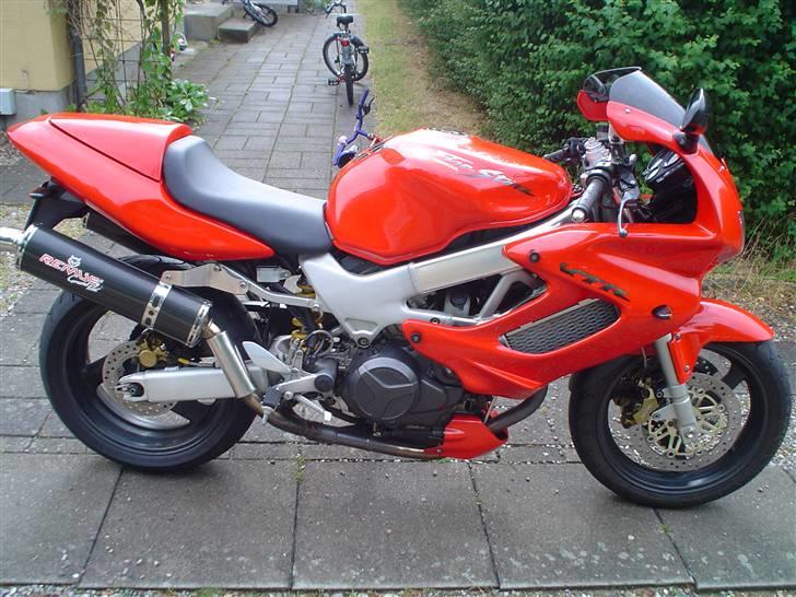Honda VTR 1000  R.I.P. billede 2