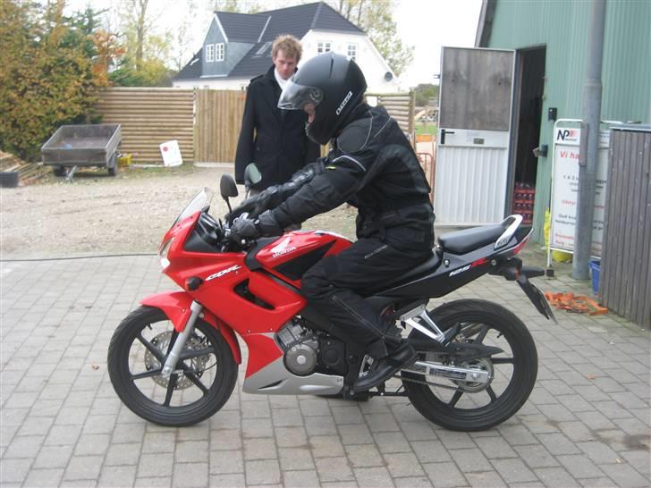 Honda CBR 125 R   **SOLGT** billede 4