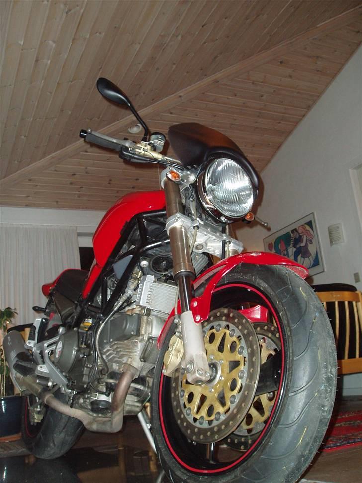 Ducati Monster 900 billede 1