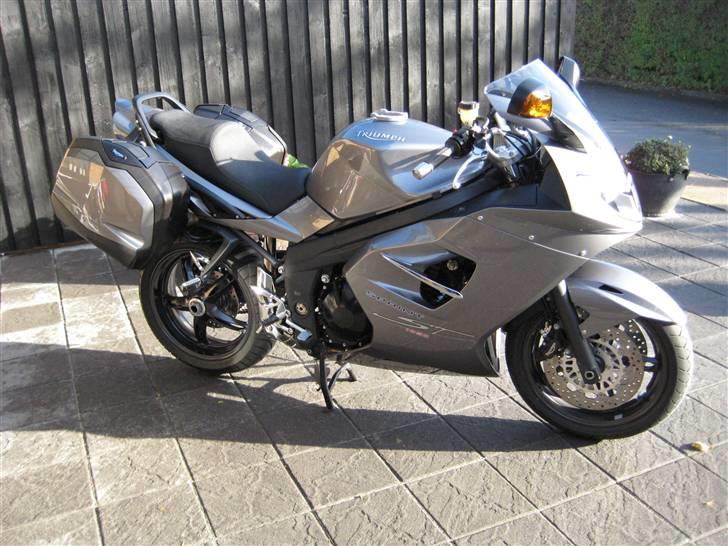 Triumph sprint st 1050 billede 7