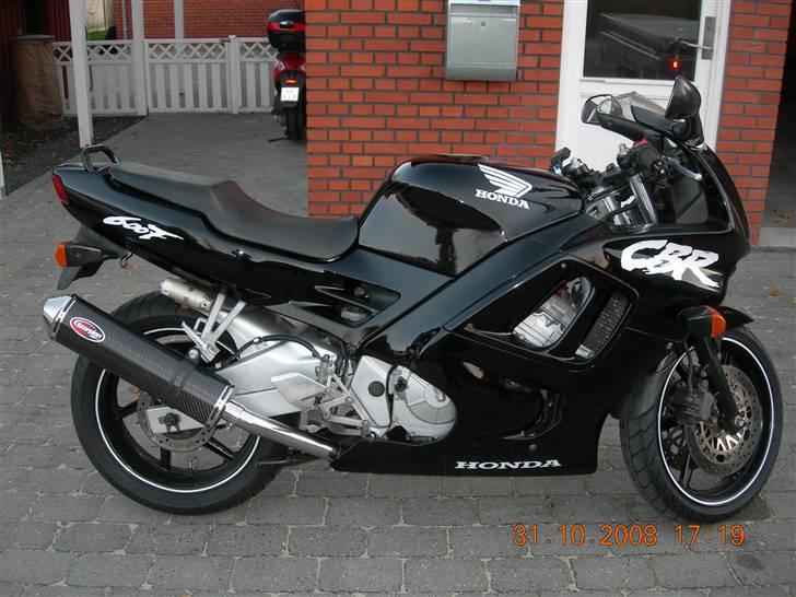 Honda cbr 600 f3 billede 1