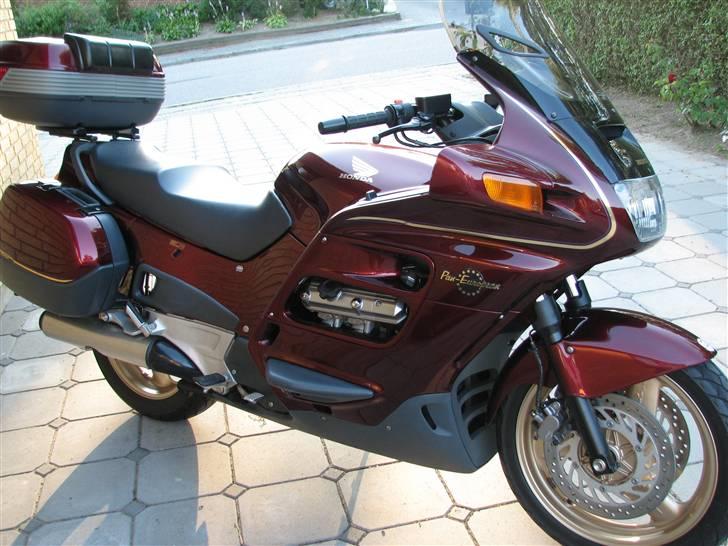 Honda ST 1100 Pan European billede 1