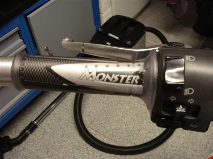 Ducati Monster S2R 1000 Solgt  - Harris greb billede 18