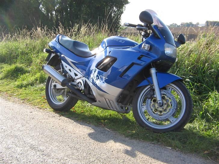 Suzuki GSX750f billede 7