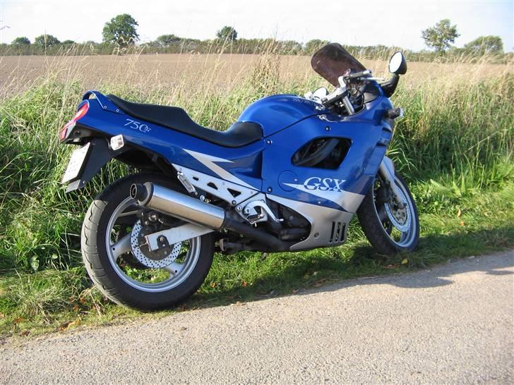 Suzuki GSX750f billede 8