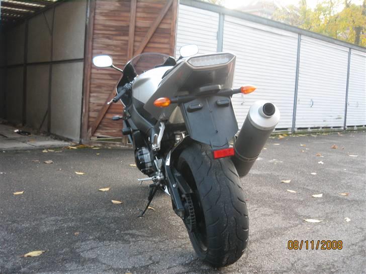 Yamaha yzf r1  billede 7