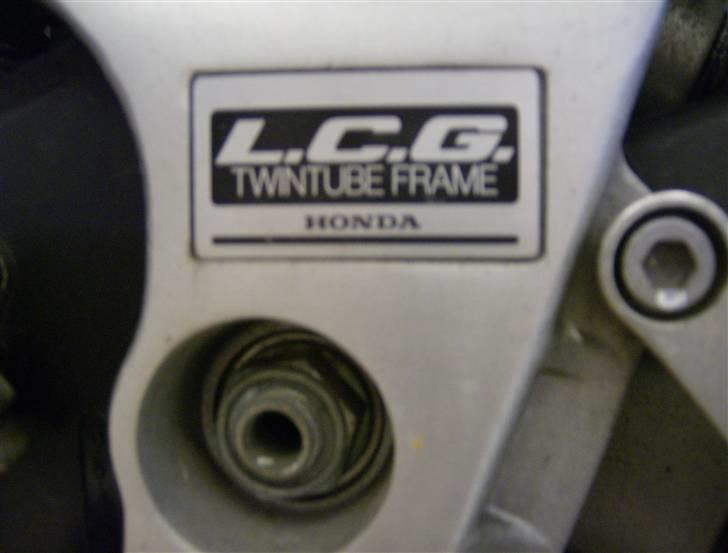 Honda CBR400RR billede 10