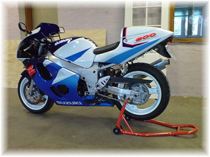 Suzuki Gsxr 600 (SOLGT) billede 16