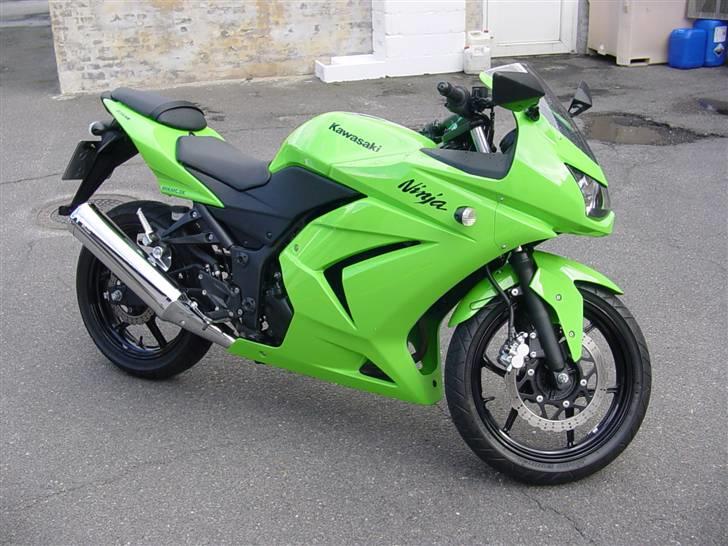 Kawasaki Ninja 250R billede 1