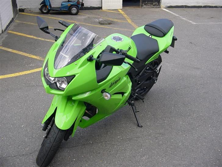 Kawasaki Ninja 250R billede 2