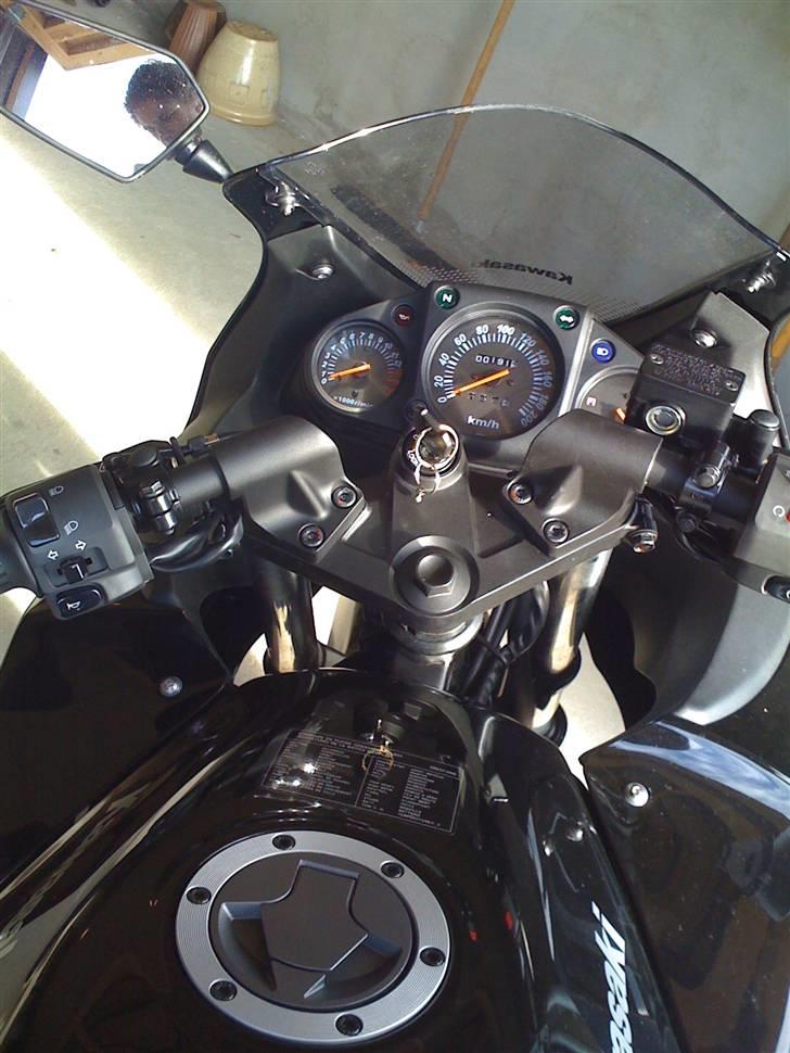 Kawasaki Ninja 250r *Solgt* billede 9