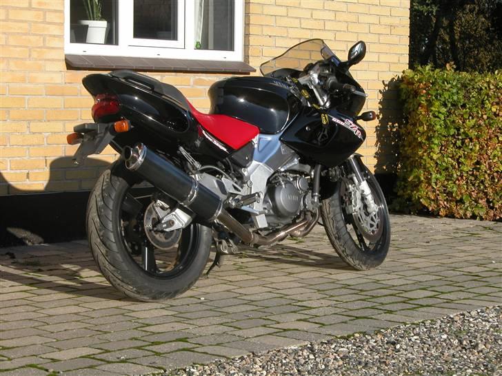Yamaha SZR 660  billede 9