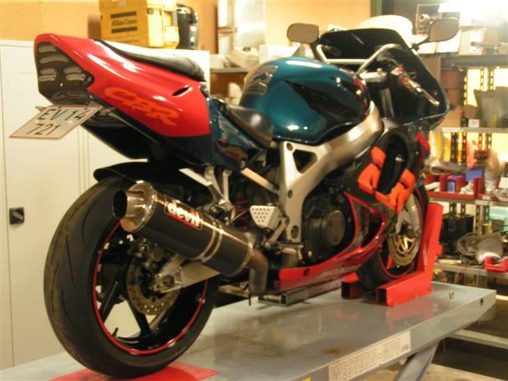 Honda CBR 900 fireblade (solgt) billede 2