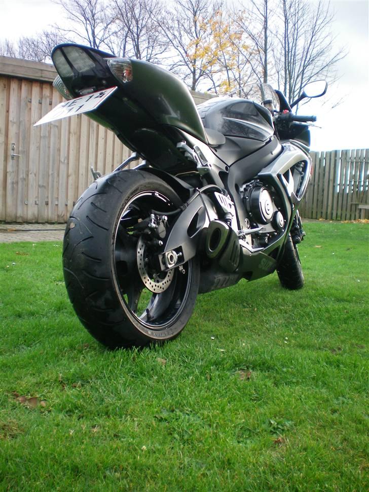 Suzuki GSX-R 750 K7 billede 5