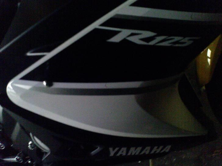 Yamaha YZF r125 billede 3