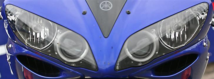 Yamaha YZF R1 billede 1