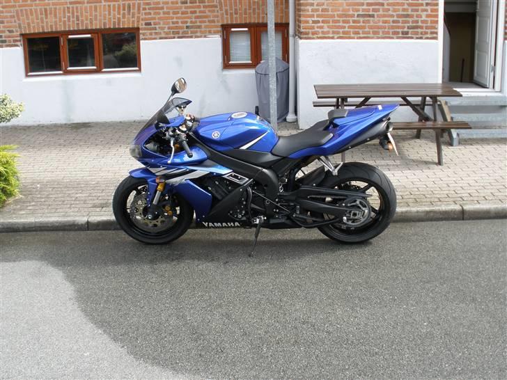 Yamaha YZF R1 billede 3