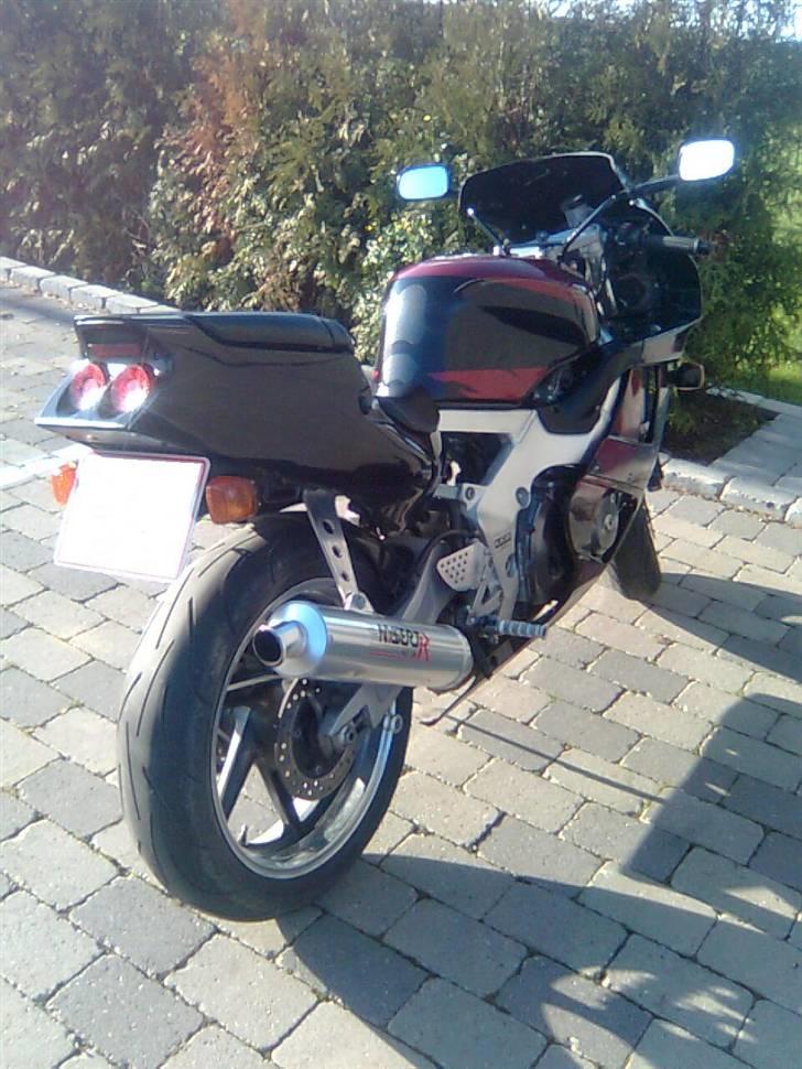 Honda CBR 400 fireblade(solgt)  billede 6