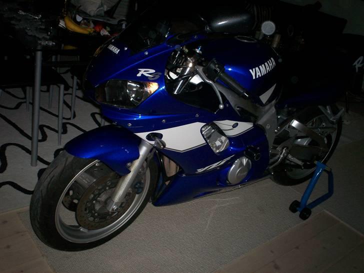 Yamaha R6 YZF *Solgt* billede 3