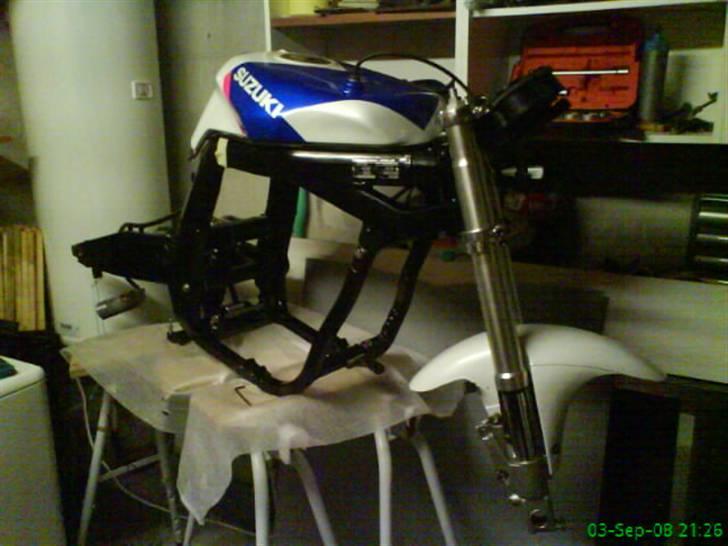 Suzuki gsxr 750w billede 3