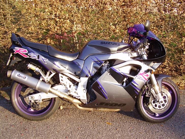 Suzuki GSX-R 1100 W - Sådan så den ud, da jeg hentede den hjem i nov. ´08 billede 1