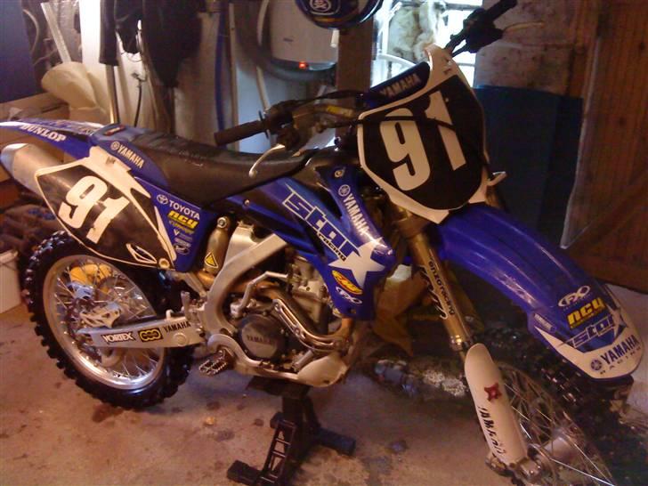 Yamaha yzf 250 billede 2