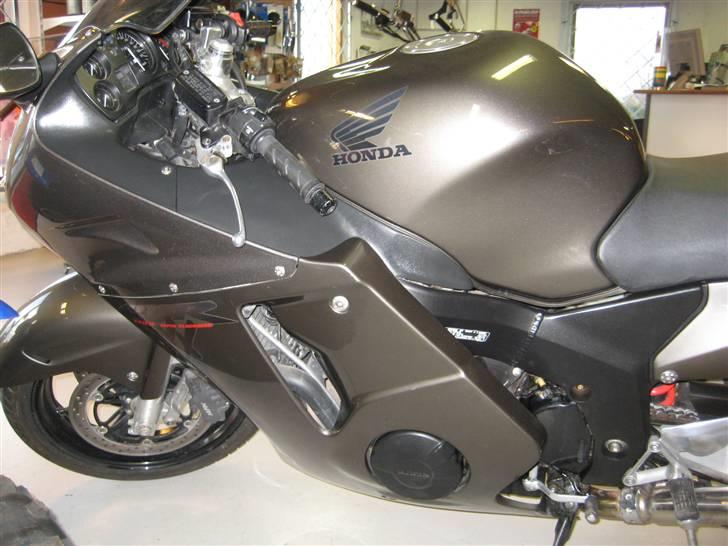 Honda CBR 1100 XX Blackbird billede 6