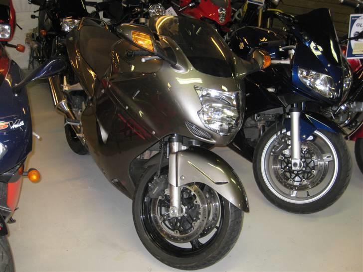 Honda CBR 1100 XX Blackbird billede 8