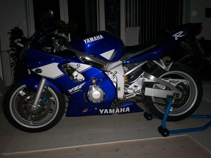 Yamaha R6 YZF *Solgt* billede 6