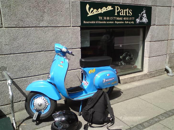 Vespa Model* ( VMA1T ) 125cc "Mods Bike" - Her inde blev vespa total renoveret, i motoren. O.s.v billede 18