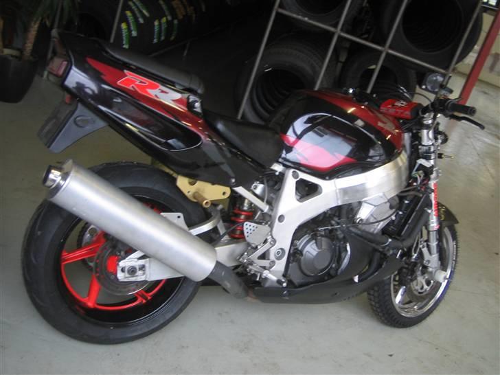 Honda cbr 900 sc33  (SOLGT)  billede 4