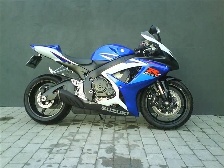 Suzuki GSXR 750 K7 ( Solgt ) - Original  billede 2