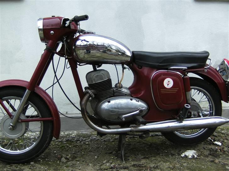 Jawa 350 billede 1