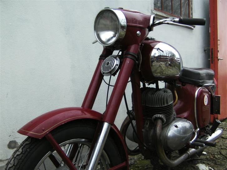 Jawa 350 billede 2