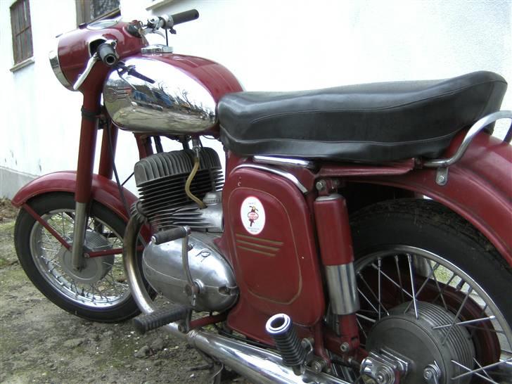 Jawa 350 billede 3