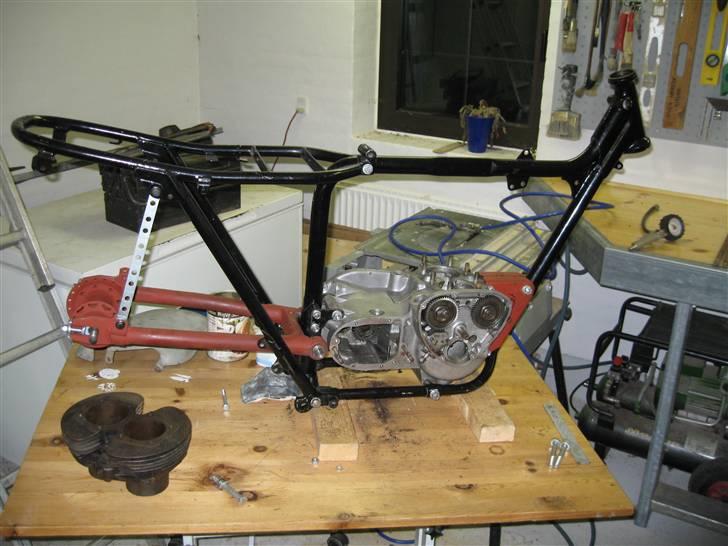 Triumph tiger 100ss - ja der er et godt stykke vej i nu  billede 1