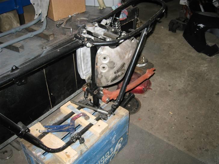 Triumph tiger 100ss - sat side dæksel på og lavet lidt om på det..  billede 2