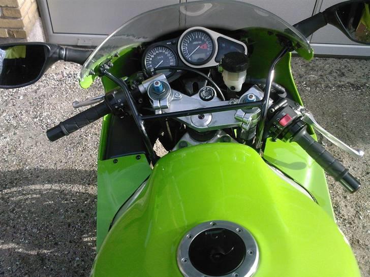 Kawasaki ZX9R NINJA billede 2