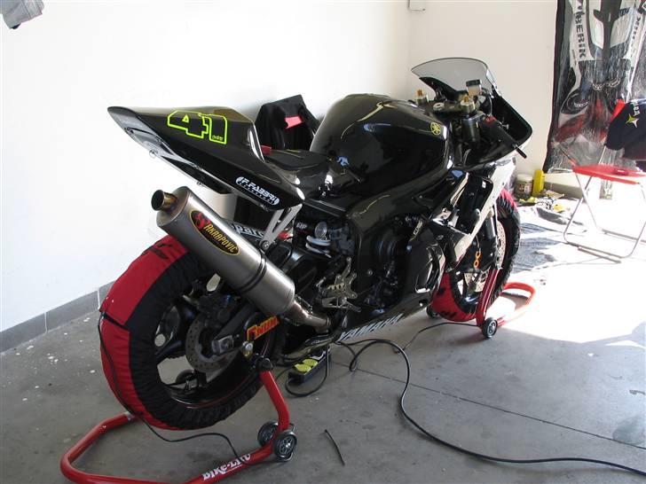 Yamaha YZF R6 Baneracer (solgt)  billede 10