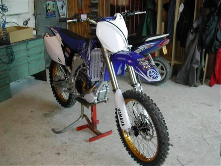 Yamaha Yzf 250 (antonio Cairoli) billede 4