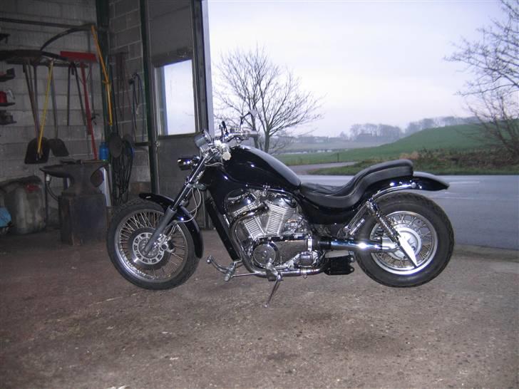 Suzuki Intruder billede 1