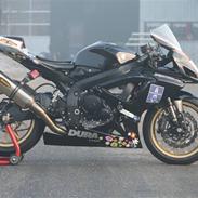 Suzuki GSXR 750 banecykel solgt