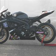Suzuki GSXR 750 banecykel solgt