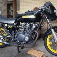 Suzuki GS 750