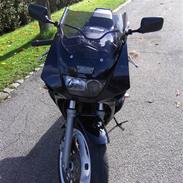 Yamaha fzr 600