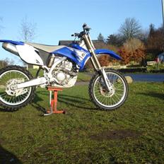 Yamaha yzf 250 (SOLGT)