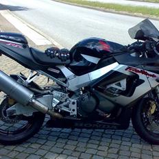 Honda CBR 900 RR
