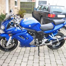 Suzuki sv 1000 s