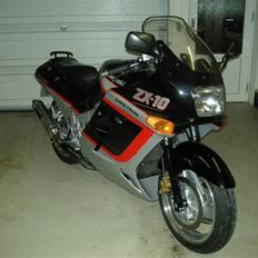 Kawasaki zx 10