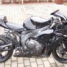 Honda CBR 1000 rr fireblade